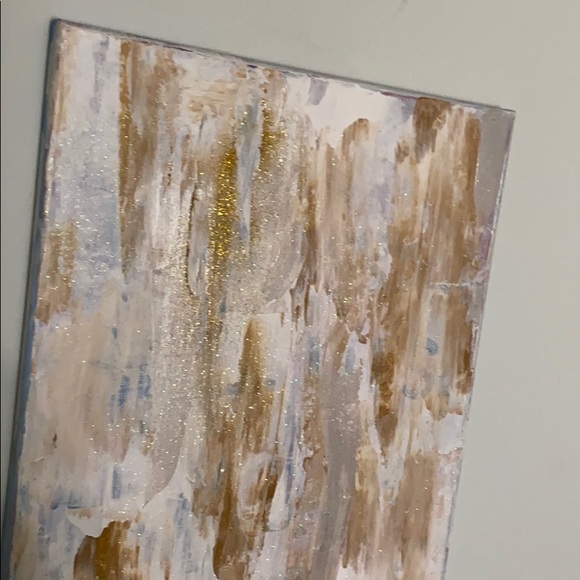 White and Gold dazzle - Picture 2 of 4